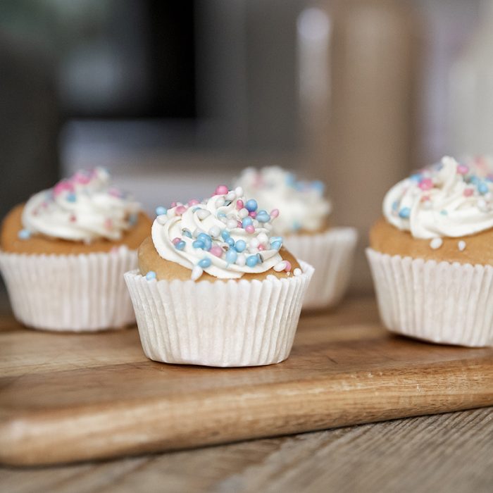 gender reveal geslacht baby manieren bekend maken cupcake cupcakes cakes taart zelf maken recept makkelijk simpel snel budget